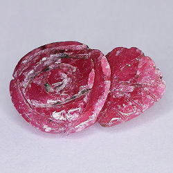 19,15 ct Carved Rosa en Ruby 21,7 x 13,7 x 7,9 mm