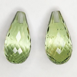 14,02 ct 2 Briolette Prasiolith ca. 16,10 x 8,40 x 8,40 mm