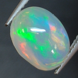 1,33ct Ópalo talla oval 8,8x7,3 mm