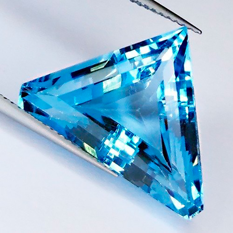 15,97 ct Topacio Trillante 21,72 x 15,72 x 8,45 mm