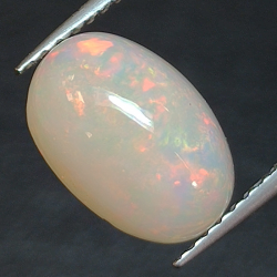 1,99ct Oval cut opal 10,7x7,5 mm
