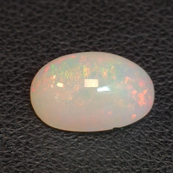 1,99ct Oval cut opal 10,7x7,5 mm