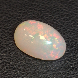 1,99ct Ópalo talla oval 10,7x7,5 mm