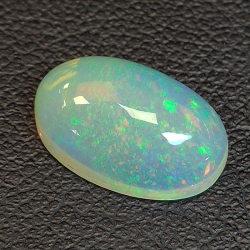 2,72ct Ópalo talla oval 12,6x8,1 mm