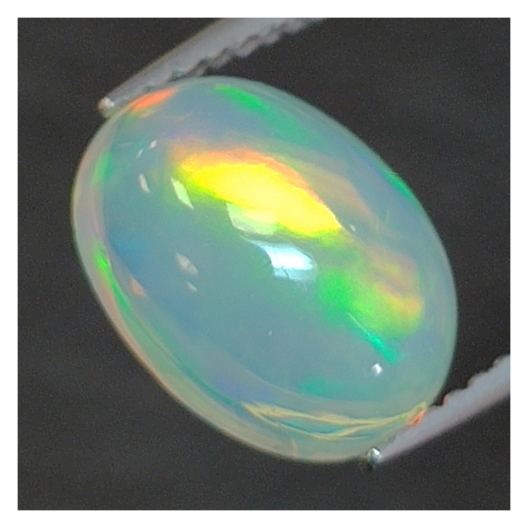 1,44ct Opal im Ovalschliff 9,6x7,2 mm