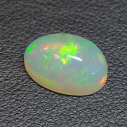 2,63ct Ópalo talla oval 11,4x7,8 mm