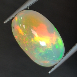 2,57ct Ópalo talla oval 11,9x7,4 mm