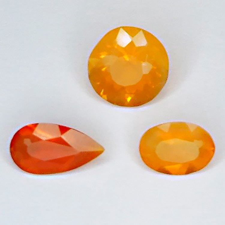 1,73 ct 3 Ópalo de fuego ovalado, pera y redondo De 6,80 a 8,46 mm