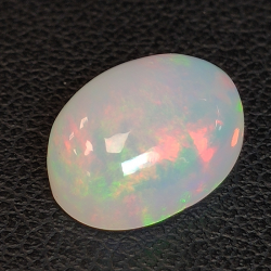 3,07ct Ópalo talla oval 12,04x8,7 mm
