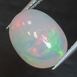 3,07ct Ópalo talla oval 12,04x8,7 mm