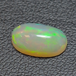 1,35ct Ópalo talla oval 10,6x6,8 mm