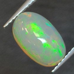 1,35ct Oval cut opal 10,6x6,8 mm