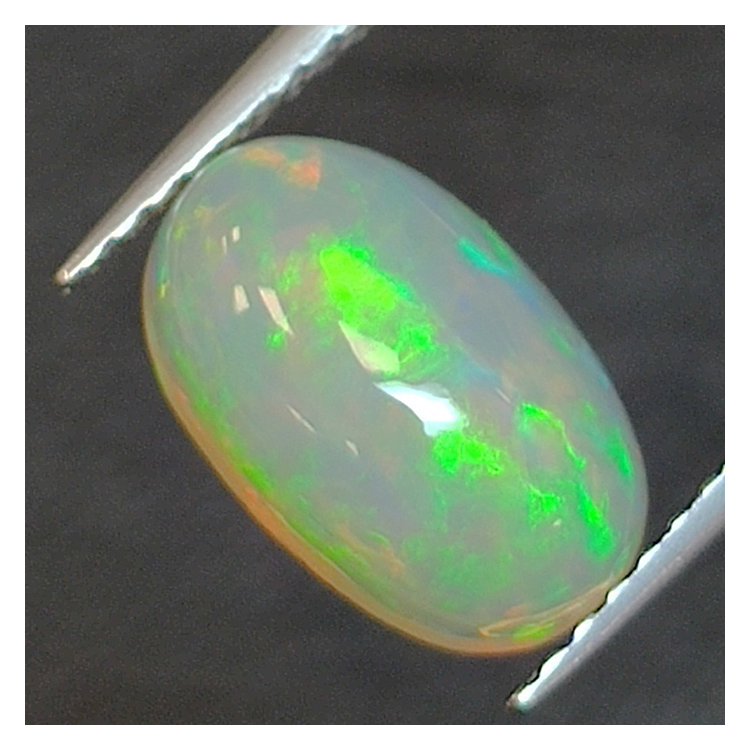 1,35ct Oval cut opal 10,6x6,8 mm