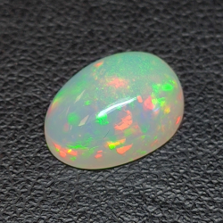 2,36ct Opale ovale 11,05x7,9 mm