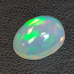 2,48ct Ópalo talla oval 11,4x8,8 mm