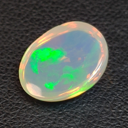 2,48ct Opale taglio ovale 11,4x8,8 mm