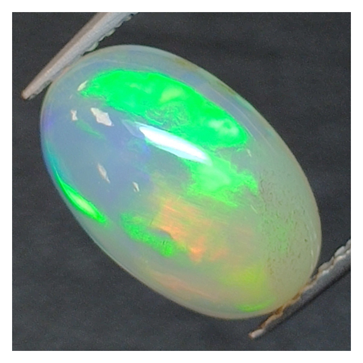 1,89ct Opal im Ovalschliff 11,6x7,3 mm