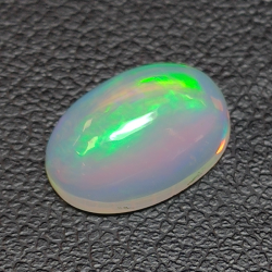 1,68ct Opale taglio ovale 11x7,7 mm