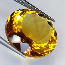 12.79 ct Cuarzo Citrino 16.15 x 16.13 x 8.84 mm