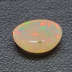 1,65ct Opale ovale 9,4x7,6 mm
