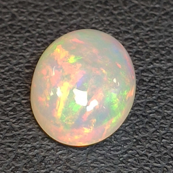 1,65ct Opale ovale 9,4x7,6 mm