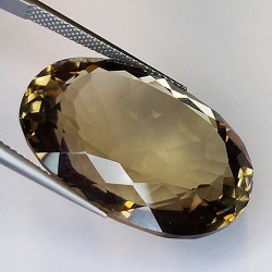 44,20 ct  Oval Cuarzo ahumado 27,68 x 20,33 x 13,84 mm