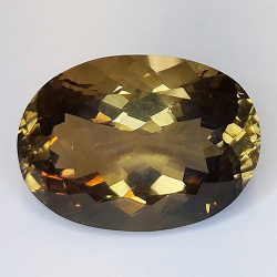 44,20 ct  Oval Cuarzo ahumado 27,68 x 20,33 x 13,84 mm