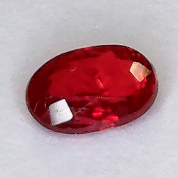 0,50 ct Rubis sang de pigeon 5,59 x 3,79 x 2,44 mm