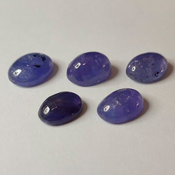 11.37 ct Tanzanite cabochon From 9.71 x 6.89 x 3.72 to 9.02 x 6.35 x 3.43 mm
