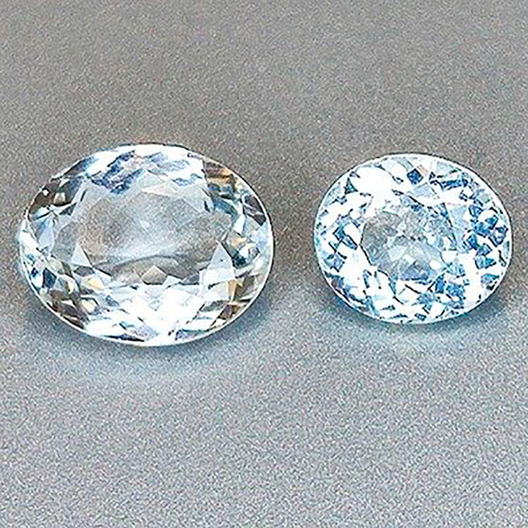 5,80 ct Aguamarina oval de 10,76 x 8,54 x 5,11 y 8,32 x 7,17 x 5,46 mm