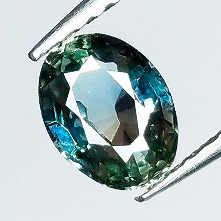 0,86 ct  Oval Zafiro  6.47 x 4.94 x 2.91 mm