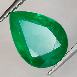 1,32 ct Esmeralda pera 8,87x 6,46 x 3,89 mm