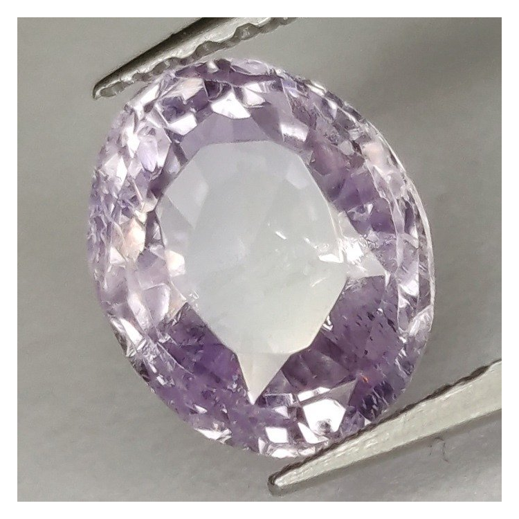 2,32 ct Saphir violet ovale 8,32 x 6,77 x 4,19 mm