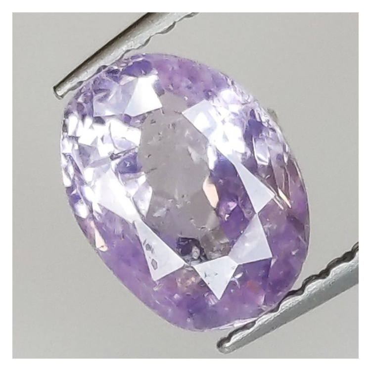 2,09 ct Zafiro Violeta oval 8,31 x 6,25 x 4,35 mm