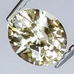 0.69 ct oval Sapphire 5.80 x 4.83 x 3.09 mm
