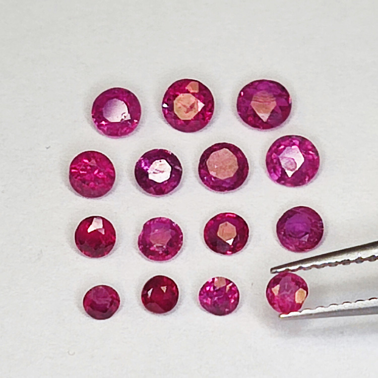 1 ct Rubí redondo de 2.3 mm a 3.9 mm