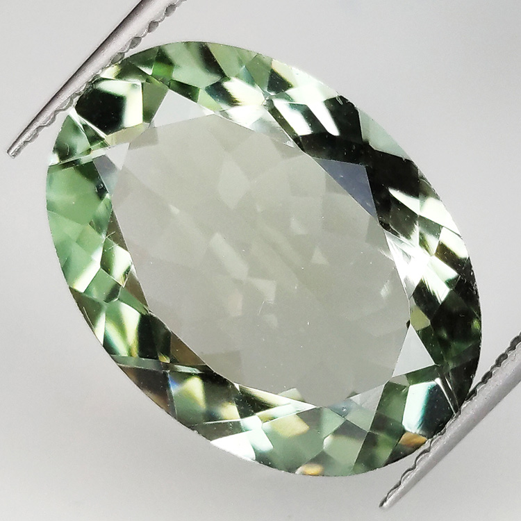 9,53 ct Prasiolita ovale 18,09 x 13,08 x 7,05 mm