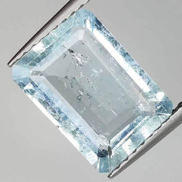 2,71 ct  Aguamarina Esmeralda 10,88 x 7,81 x 3,90 mm