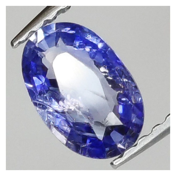 0,78 ct Saphir bleu ovale 7,23 x 4,70 x 2,58 mm