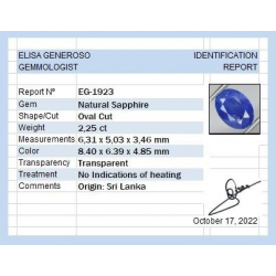 2,25 ct Zaffiro blu ovale 8,40 x 6,39 x 4,85 mm