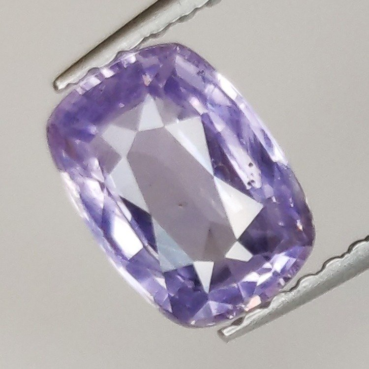 1,26 ct Zaffiro Viola taglio cuscino 7,60 x 5,51 x 3,10 mm