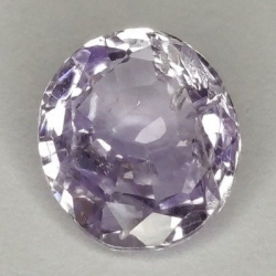 2,02 ct Zaffiro viola ovale 7,96 x 7,05 x 3,60 mm