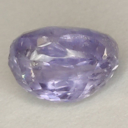 Saphir à changement de couleur 2,11 ct, taille ovale 7,45 x 5,75 x 4,59 mm