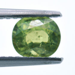 0,77ct Demantoide in Facettato Ovale