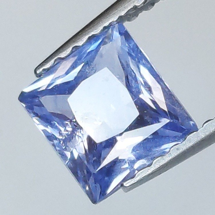 1,10 ct Zafiro Azul talla princesa 6,03 x 5,54 x 3,30 mm