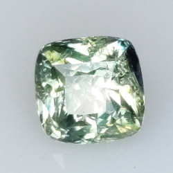 Saphir taille coussin de 1,24 ct 5,56 x 5,68 x 4,46 mm