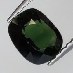 1,05 ct Grüner Saphir im Kissenschliff 6,30 x 4,91 x 3,34 mm
