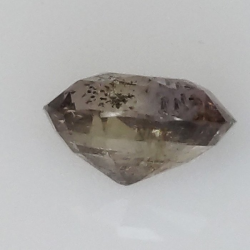 1,32 ct oval-cut padparadscha sapphire 7,28 x 5,18 x 4,15 mm