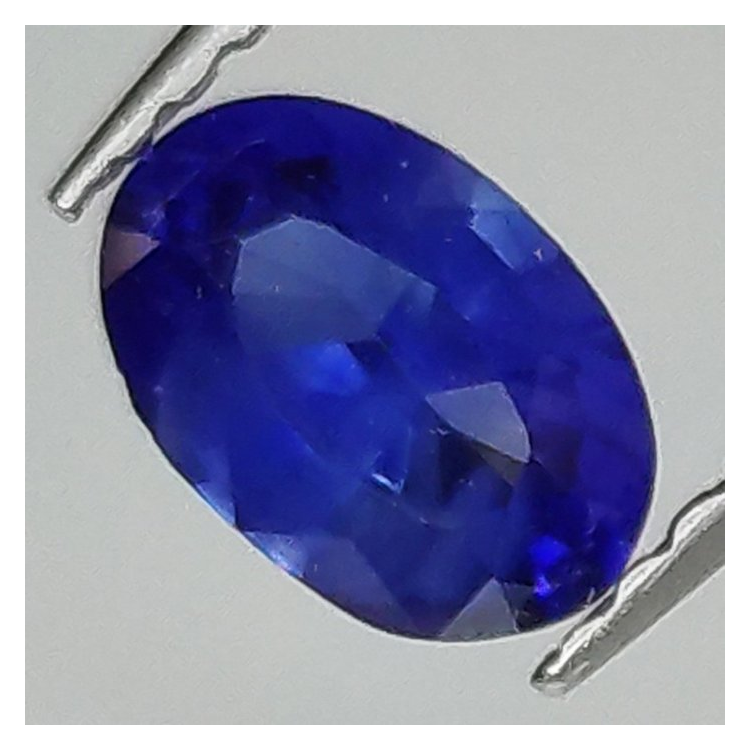 0,66 ct Blue Sapphire oval 6,56 x 4,46 x 2,82 mm