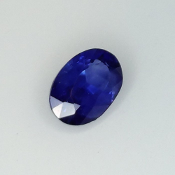 0,66 ct Saphir bleu ovale 6,56 x 4,46 x 2,82 mm